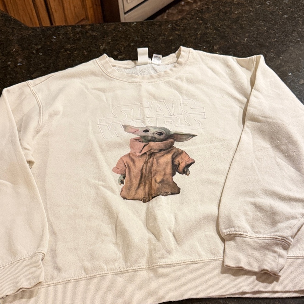 H&M Cream Star Wars Sweatshirt
